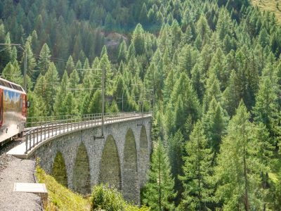 Zug auf dem Viadukt Puzzle, Vorschau