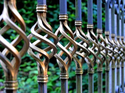 Puzzle de Casita con puerta de jardín