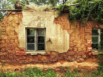 Puzzle de Puzzle de Edificio ruinoso con paredes de arcilla