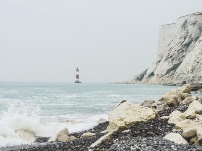 Puzzle de Faro en el acantilado