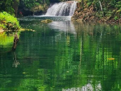 Jigsaw puzzle Beautiful Nature with Lake Waterfalls