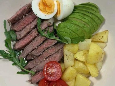 Jigsaw puzzle Jigsaw puzzle Steak Salad with Eggs and Potatoes