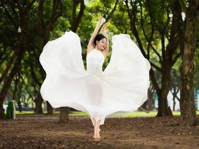Jigsaw puzzle Jigsaw puzzle Woman Dancing in Nature