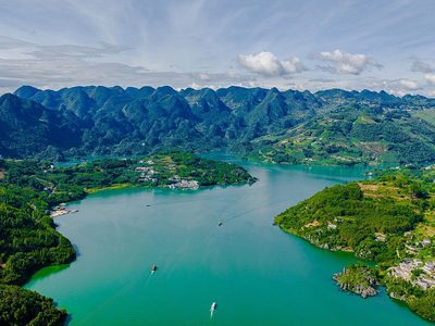 Puzzle di Lago Wanfeng in Cina