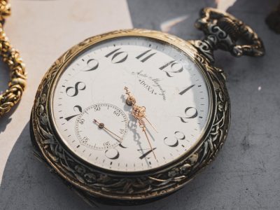 Puzzle di Orologio da tasca antico con catena d'oro