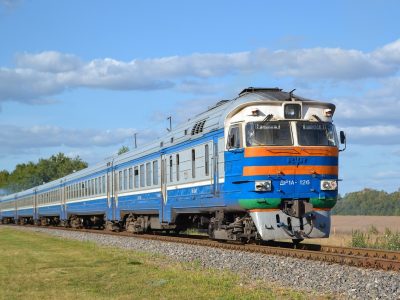 Puzzle di Treno nel bosco autunnale, anteprima