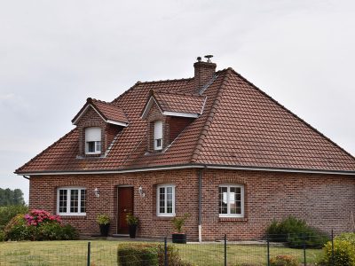 Puzzle Dom wolnostojący o tradycyjnym wyglądzie, podgląd