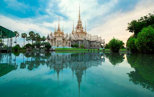 Wat lan boon mahawihan somdet phra buddhacharn Thailand