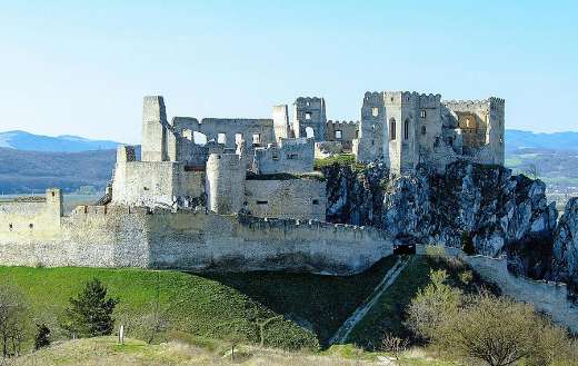 Ruins of Beckov castle