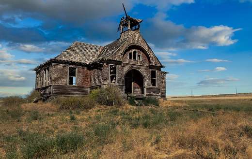 Historic govan school house abandoned